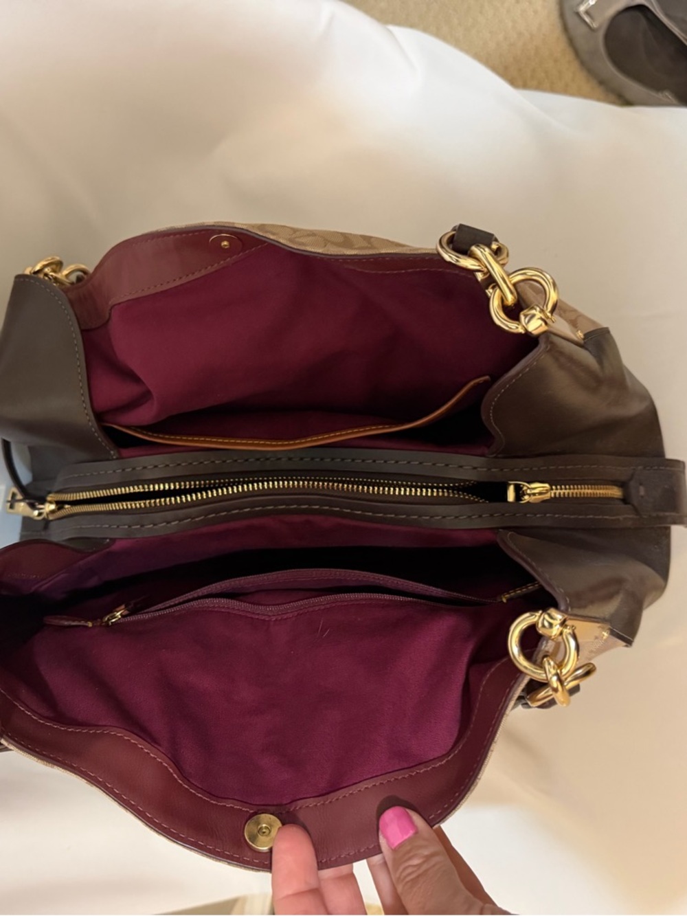 Coach Brown Signature Canvas Shoulder Bag with Dark Brown Trim - Picture 3 of 12